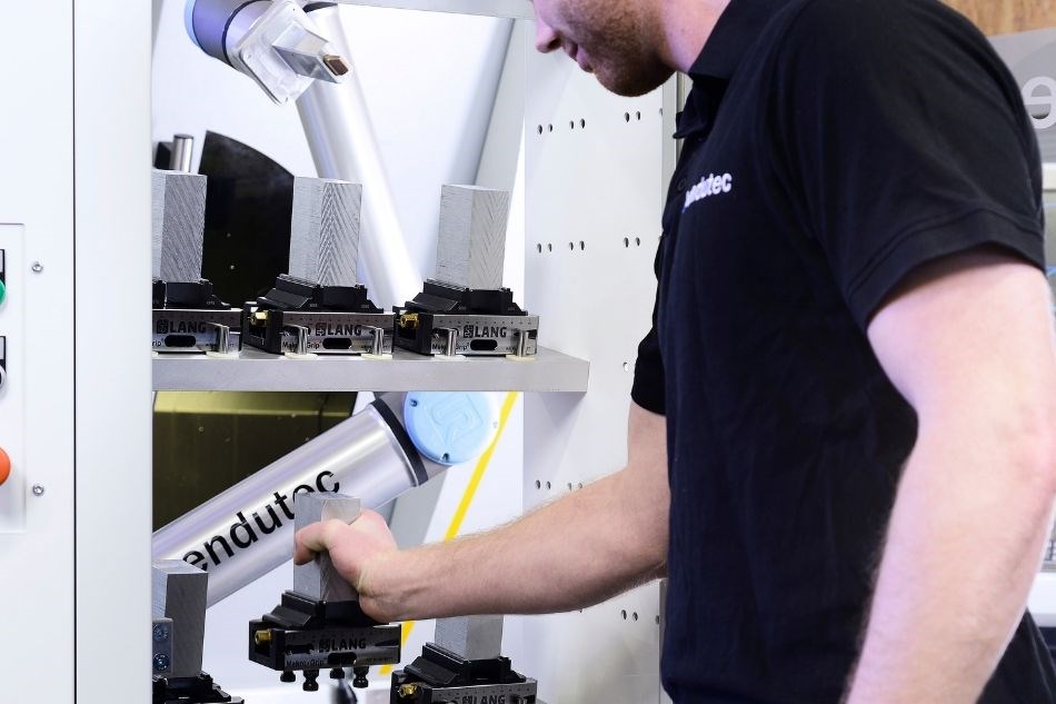 UR10e cobot application, Endutec GmbH, Germany